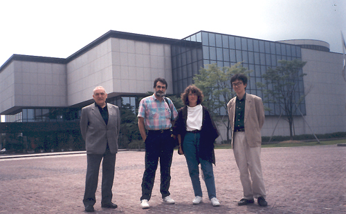 Museo de Toyama, con Vicente Aguilera Cerni y Julia Otxoa - 1990    