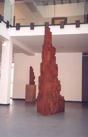 Gran Proa Fragmentada-Exposicion en galeria Vertice-Oviedo 2004