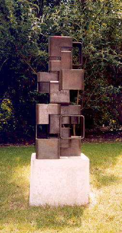 Estela Homenaje a Antonio Viglionne-1971 - Museo al aire libre de Leganés ( Madrid )